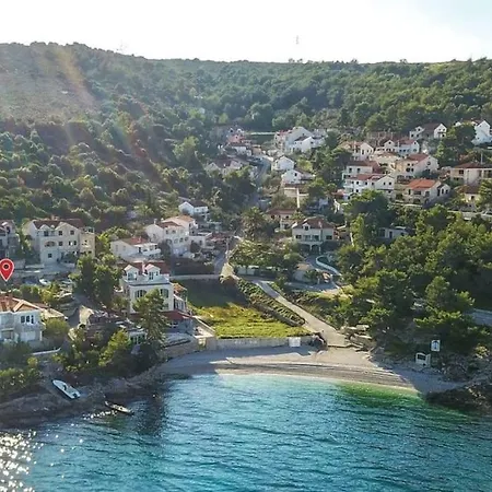 Beach App Viktor Apartamento Postira